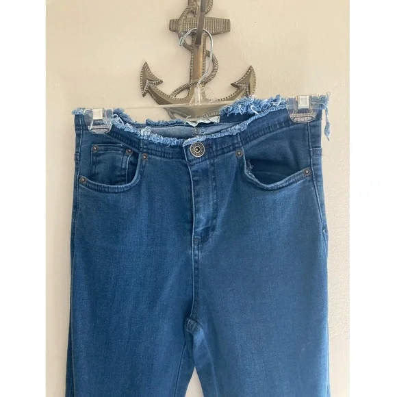 Kikiriki Fit & Flare Blue Boho Raw Hem Ruffle Denim Jeans size Medium - Picture 7 of 11